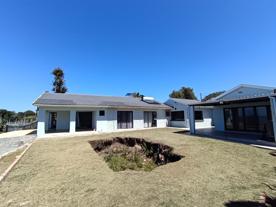 7 Bedroom Property for Sale in Gonubie Eastern Cape